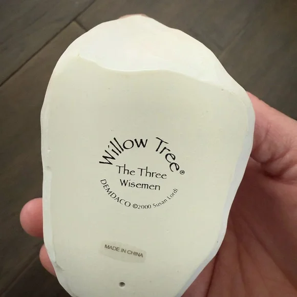 Willow Tree Nativity Wise Man Figurine - Picture 3 of 3